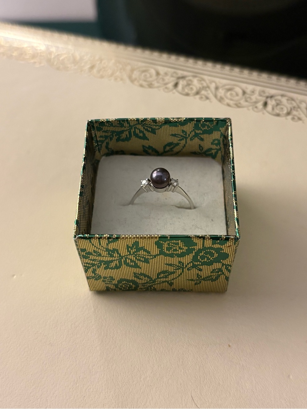 14k White Gold Purple Pearl Ring with Diamond Accents